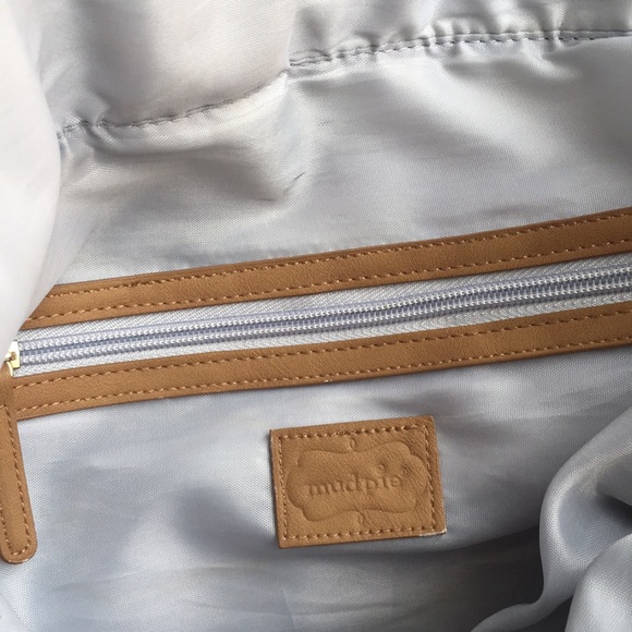 Extra large Mud Pie Black / white dot diaper bag - Picture 4 of 8